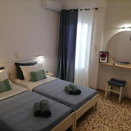 Hotel Icarus